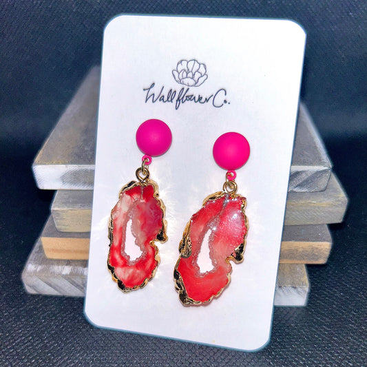 PINKYBRIGHT GEODE ROCK DANGLE EARRINGS HOT PINK & GOLD